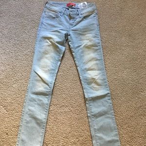 Light wash medium rise jeans